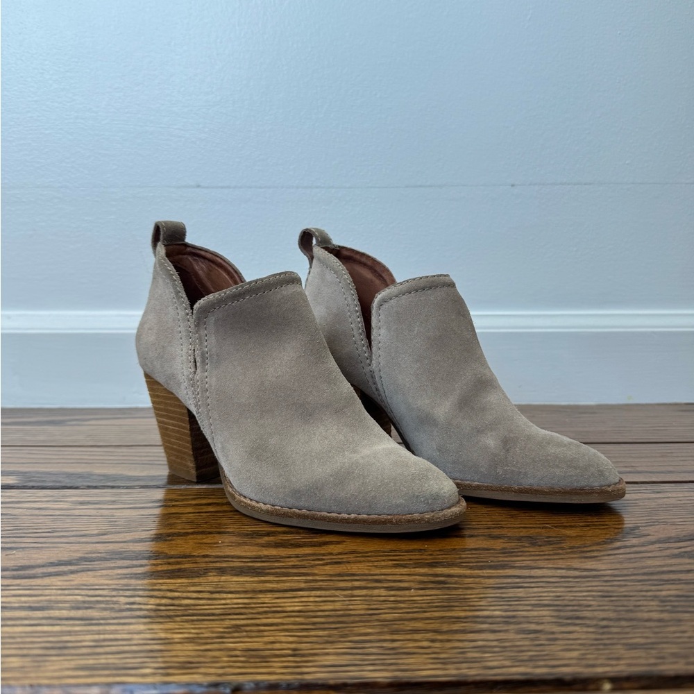 Jeffrey Campbell Gray Suede Ankle Booties Women’s Size 6
